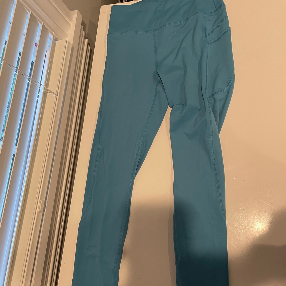 Light blue 3/4 leggings